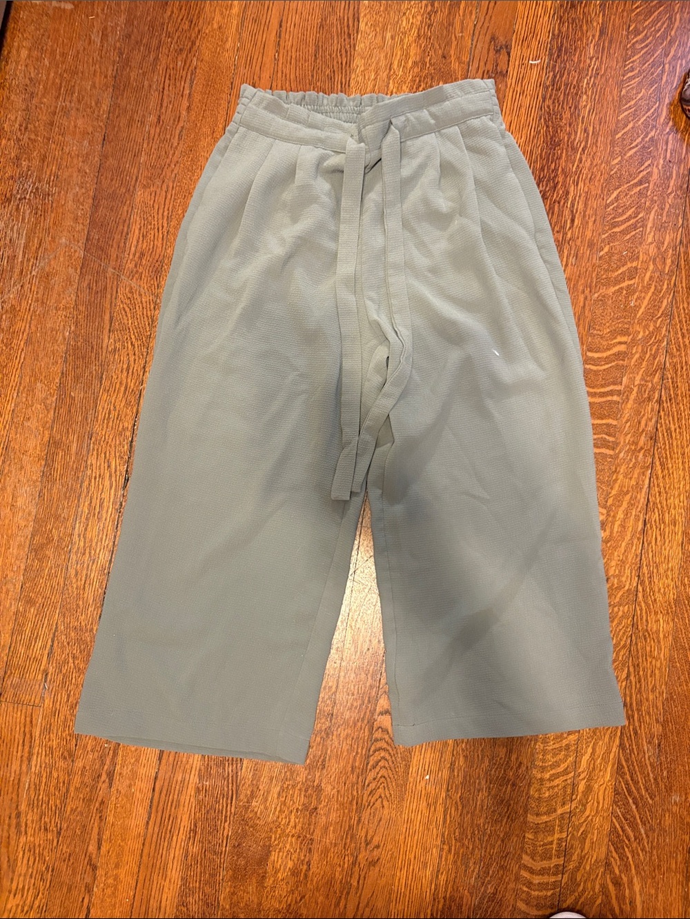DR2 Women’s Sage Green Drawstring Hybrid Shorts